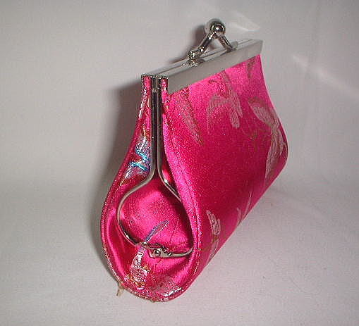 �T�e���~�j�E���܂����o�b�N     �����G��