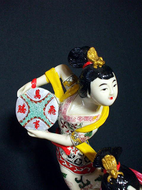 天女散花(てんにょさんか) 中国少数民族と漢族の人形