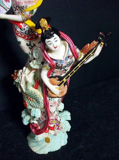 天女散花(てんにょさんか) 中国少数民族と漢族の人形