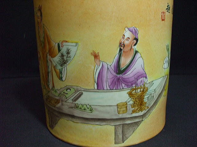 粉彩人物図筆筒　　中国陶磁器