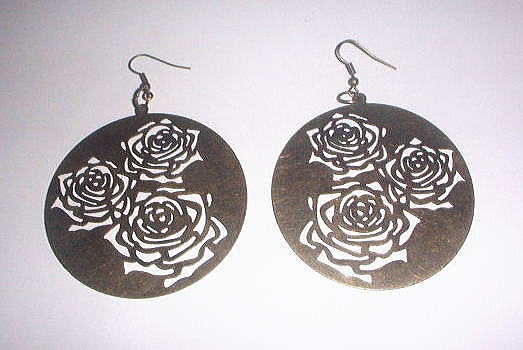 �A���e�B�[�N���r�A�X