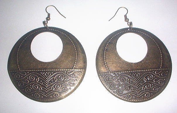 �A���e�B�[�N���r�A�X