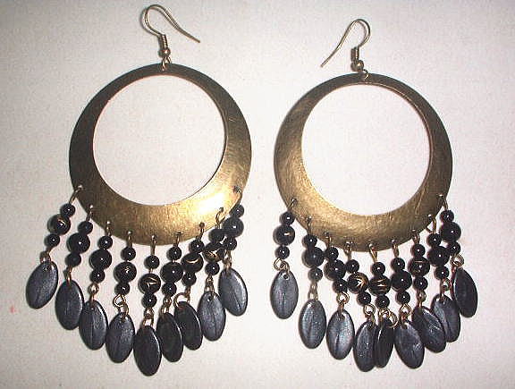 �A���e�B�[�N���s�A�X