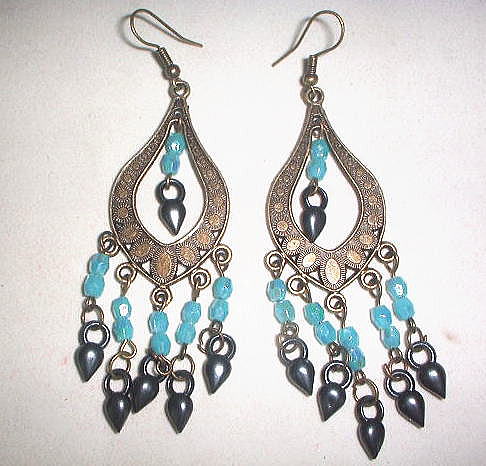 �A���e�B�[�N���s�A�X