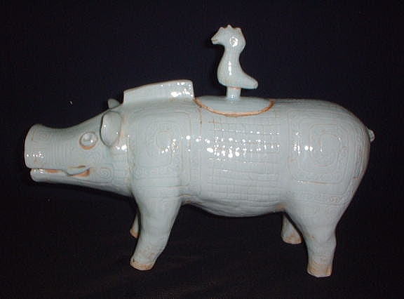 白磁猪鳥蓋酒器   中国陶磁器